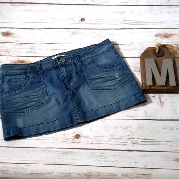 lei denim mini skirt with stitching - Picture 1 of 5